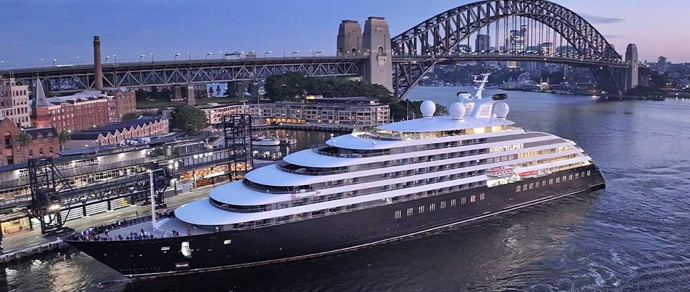 Scenic II sails into Sydney