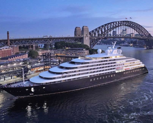 Scenic II sails into Sydney