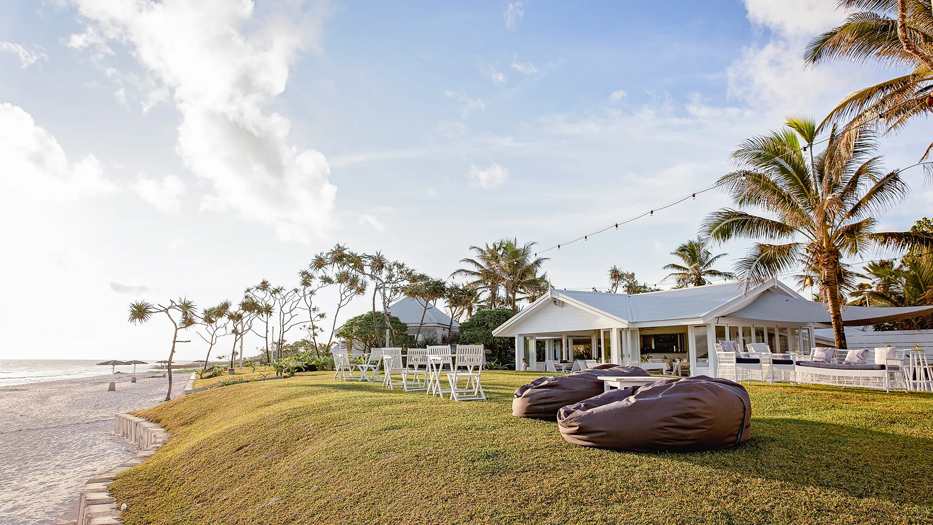 Vanuatu Island Escape, Tamanu on the beach